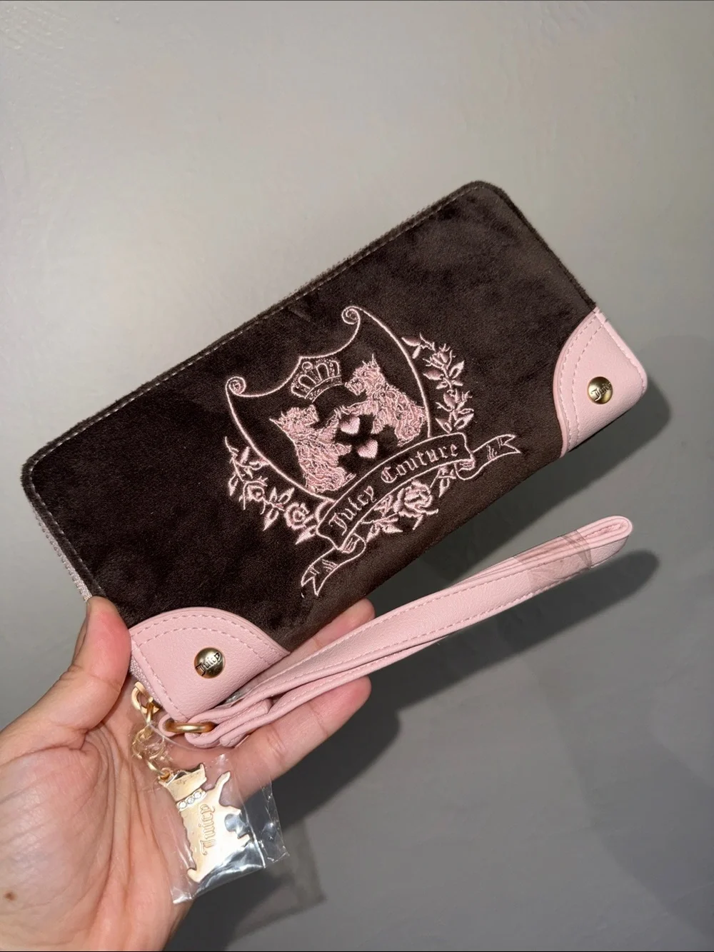 Juicy Couture Brown Pink Velour Scottie Dog Wristlet Wallet NWOT